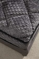 Black Bunny - Image 4